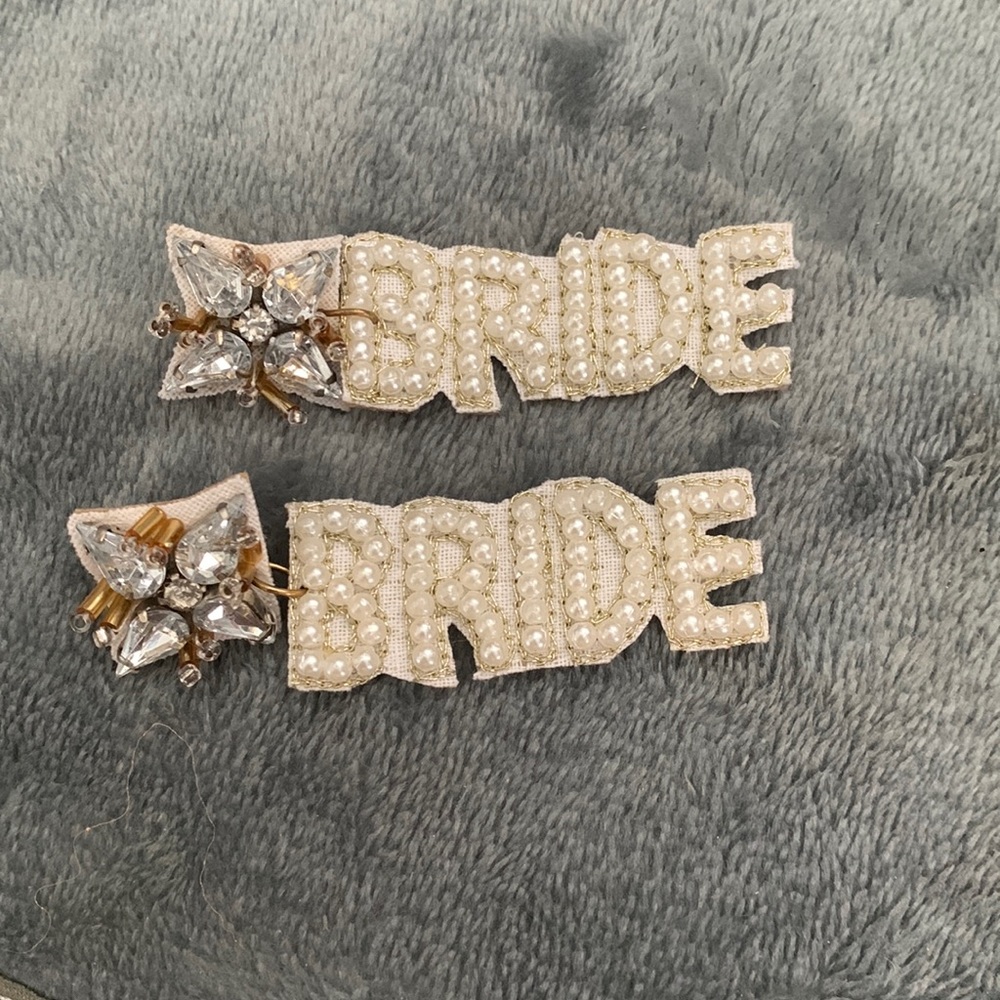 BRIDE earrings with white beading